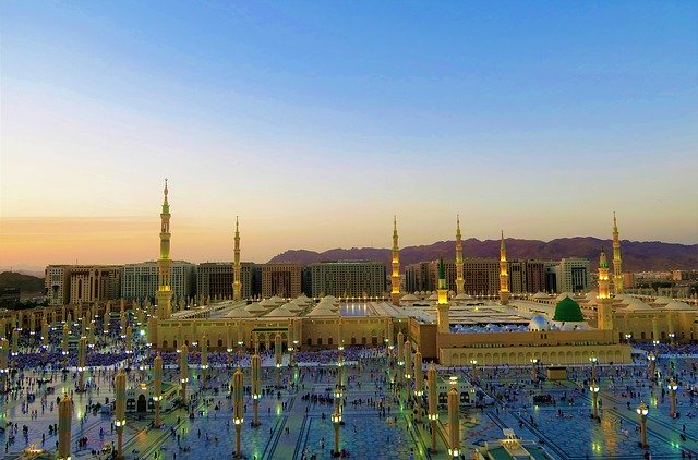 Kenal Lebih Dekat Mengenai Masjid Agung Sheikh Zayed